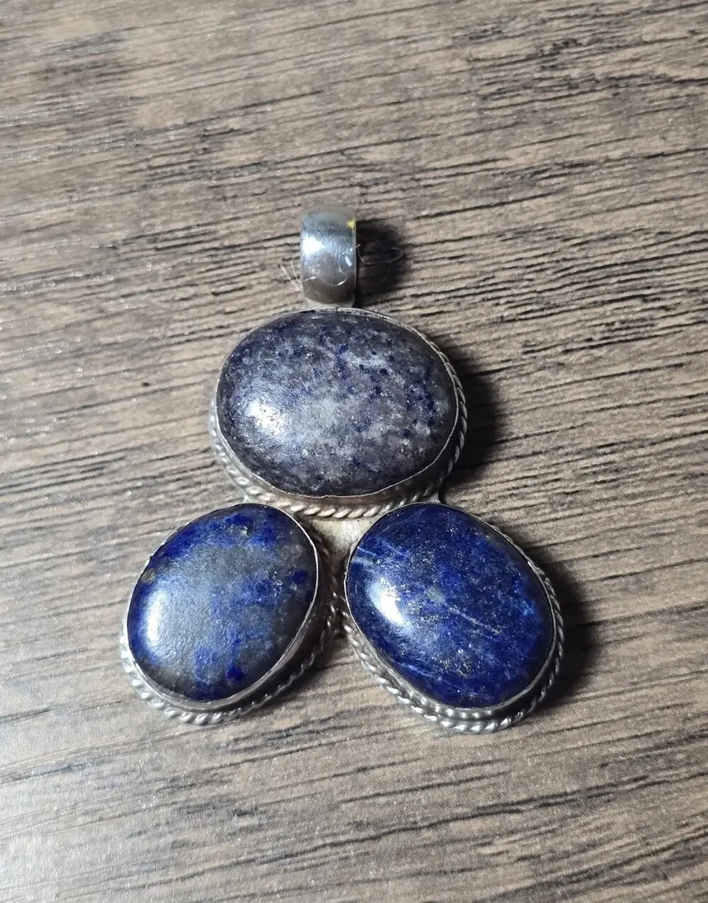 Vintage 3-Stone Lapis Lazuli Sterling silver rope edge Necklace pendant signed